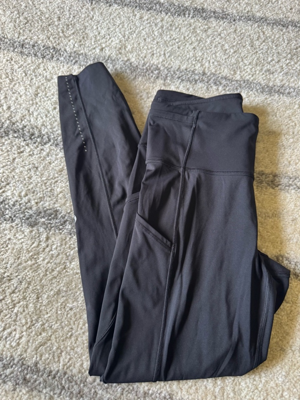 lululemon athletica Black High-Rise Side-Pocket Leggings with Reflective Dots